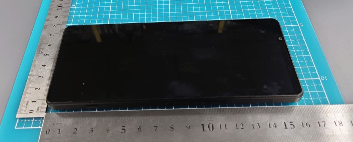 GSM/WCDMA/LTE/5G Phone with BT, DTS/UNII a/b/g/n/ac/ax, GPS, WPT & NFC - FCC ID PY7-03571V - Sony Corporation
