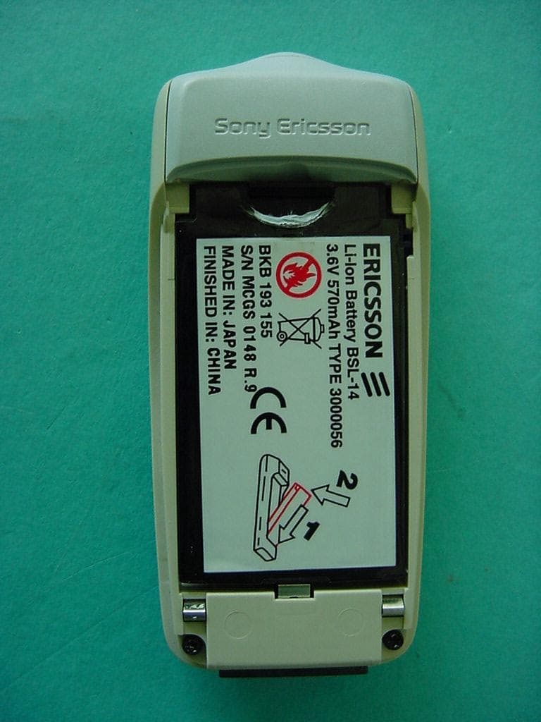 Licensed Portable - FCC ID PY71130402 - Sony Corporation (4)