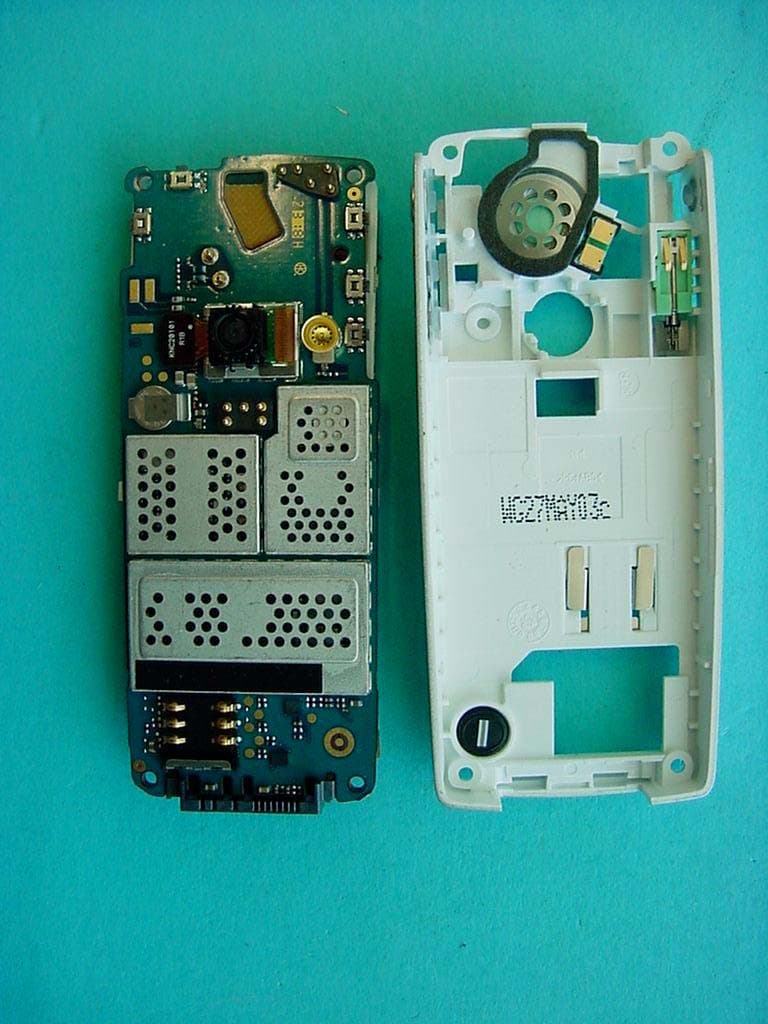 Licensed Transmitter - FCC ID PY7A1021012 - Sony Corporation (3)