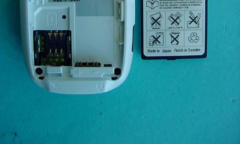 Licensed Transmitter - FCC ID PY7A1021021 - Sony Corporation (2)