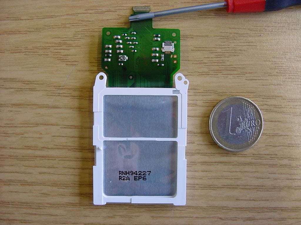 Licensed Transmitter - FCC ID PY7A1021041 - Sony Corporation (3)