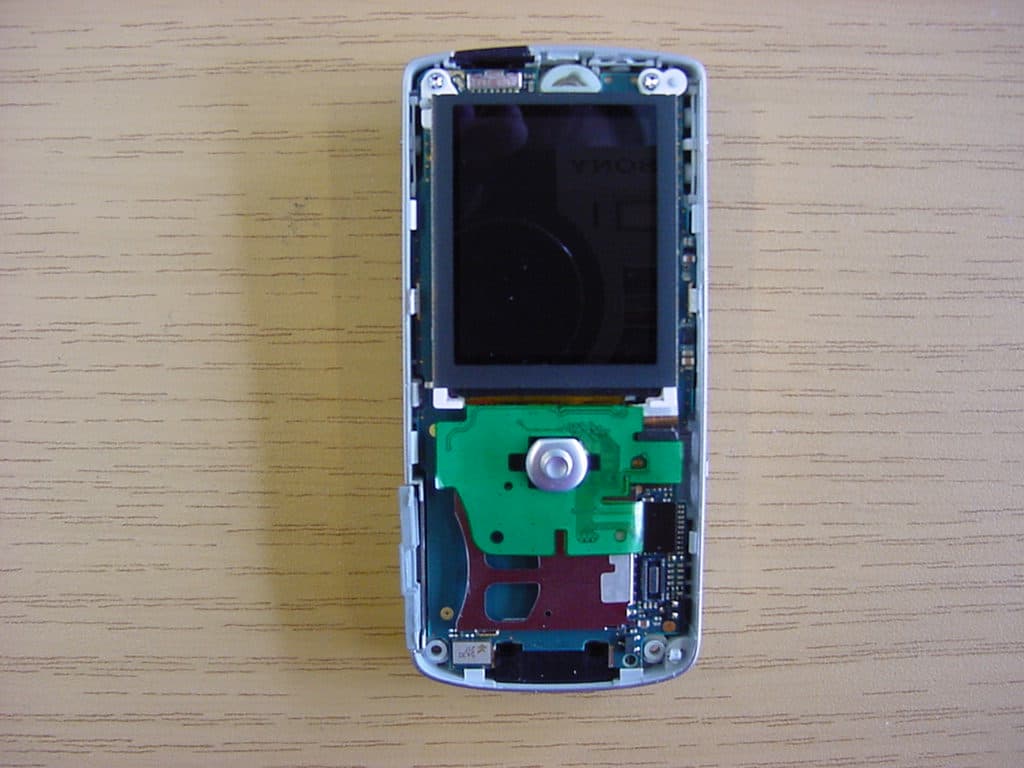 Licensed Transmitter - FCC ID PY7A1022011 - Sony Corporation (3)
