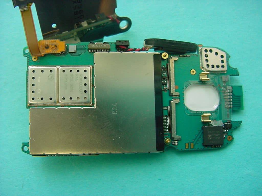 Licensed Transmitter - FCC ID PY7A1022021 - Sony Corporation (3)