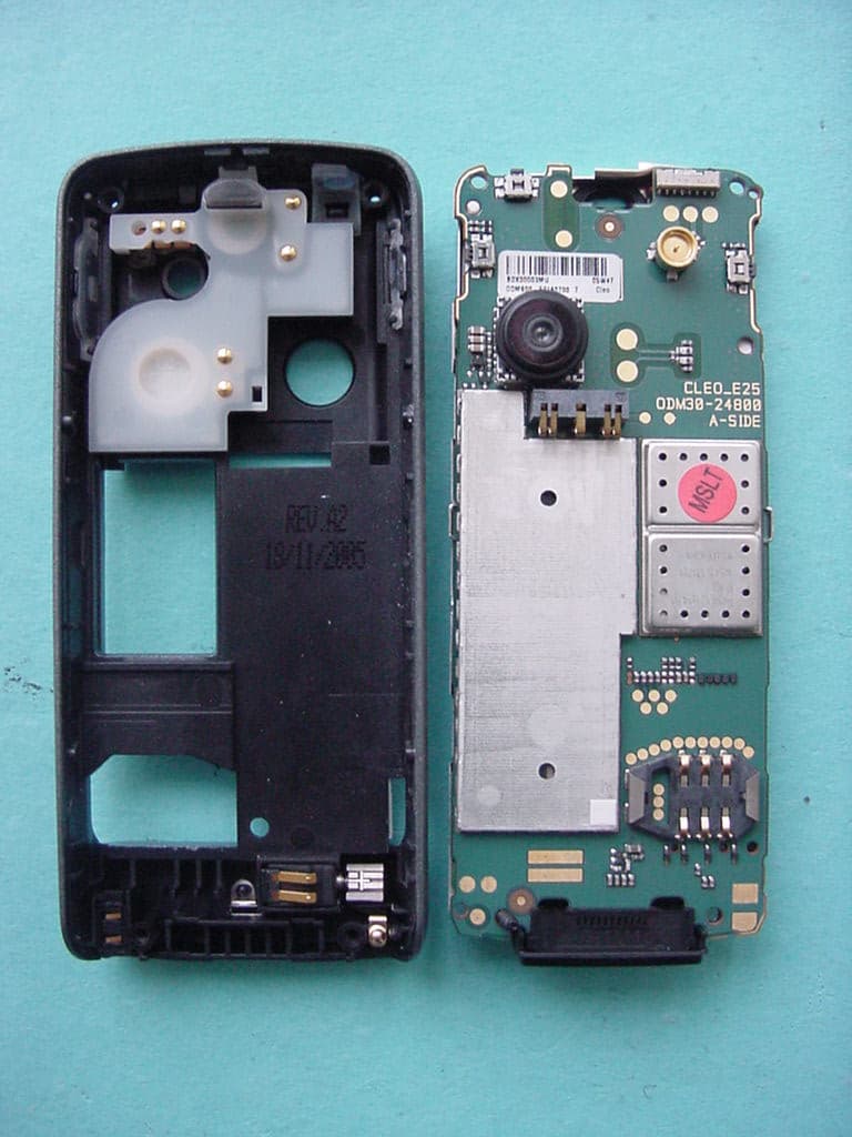 Licensed Transmitter - FCC ID PY7A1022041 - Sony Corporation (4)
