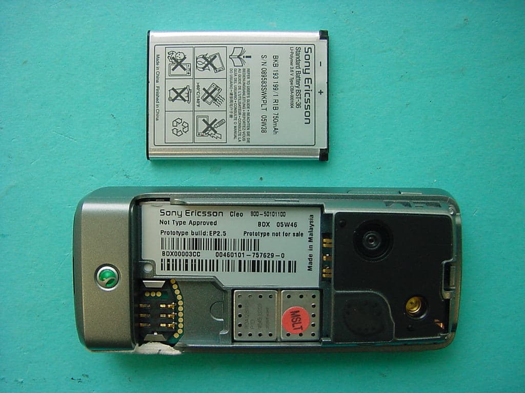 Licensed Transmitter - FCC ID PY7A1022041 - Sony Corporation (5)