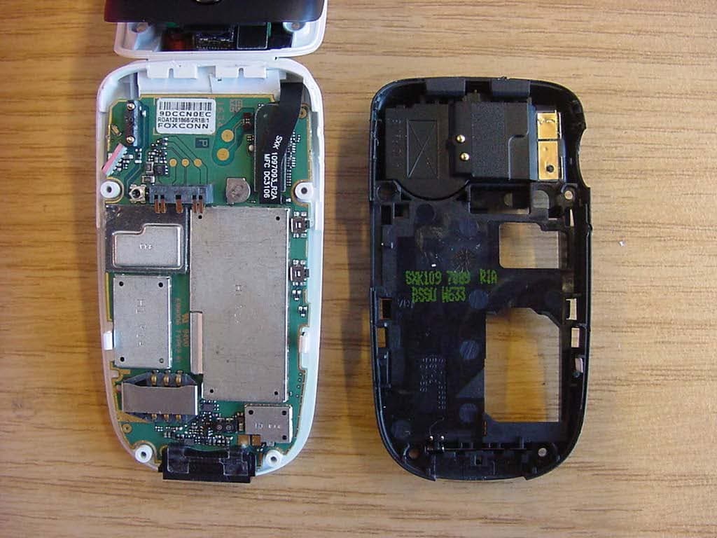 Licensed transmitter - FCC ID PY7A1022051 - Sony Corporation (1)