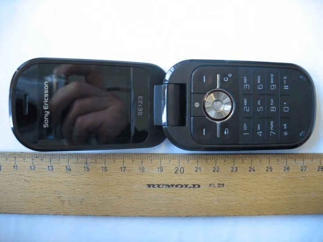 GSM 900/1800/1900 Mobile Phone - FCC ID PY7A1022092 - Sony Corporation (3)