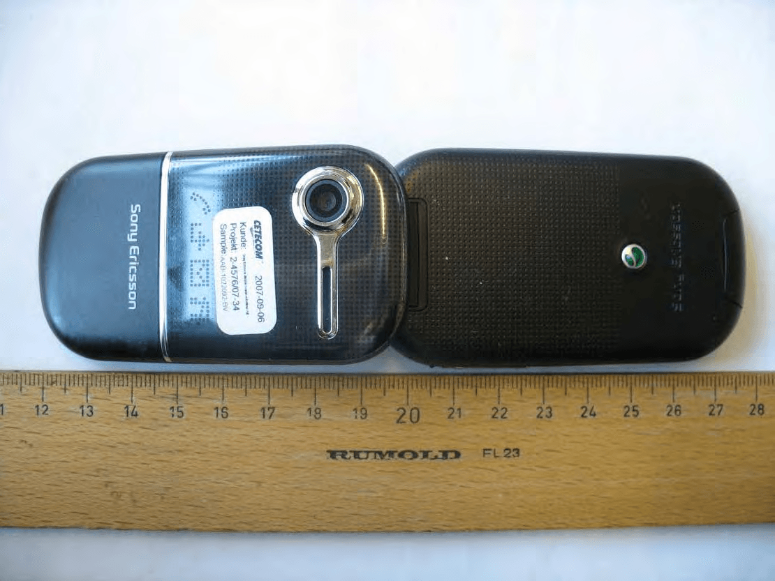GSM 900/1800/1900 Mobile Phone - FCC ID PY7A1022092 - Sony Corporation (2)