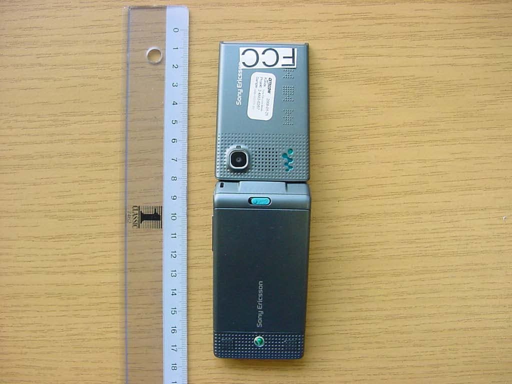 GSM900/1800/1900 phone with Bluetooth - FCC ID PY7A1022111 - Sony Corporation (2)