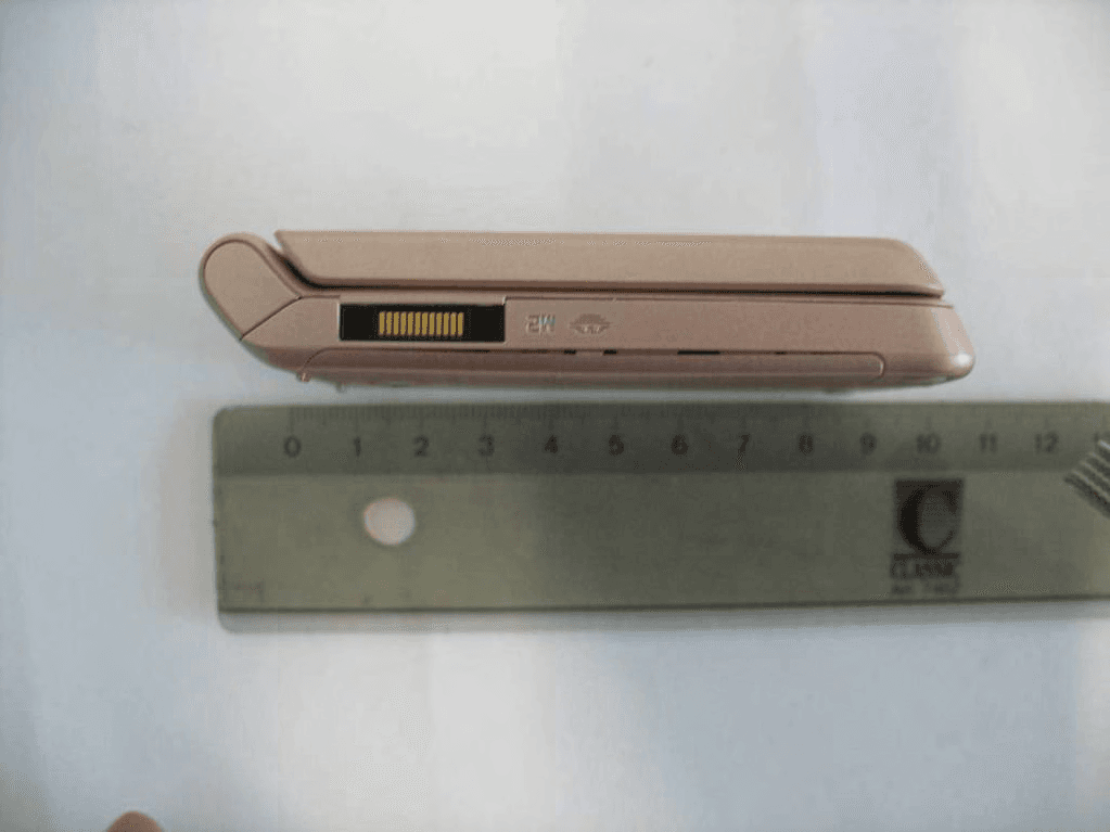 Licensed transmitter - FCC ID PY7A1022112 - Sony Corporation (5)