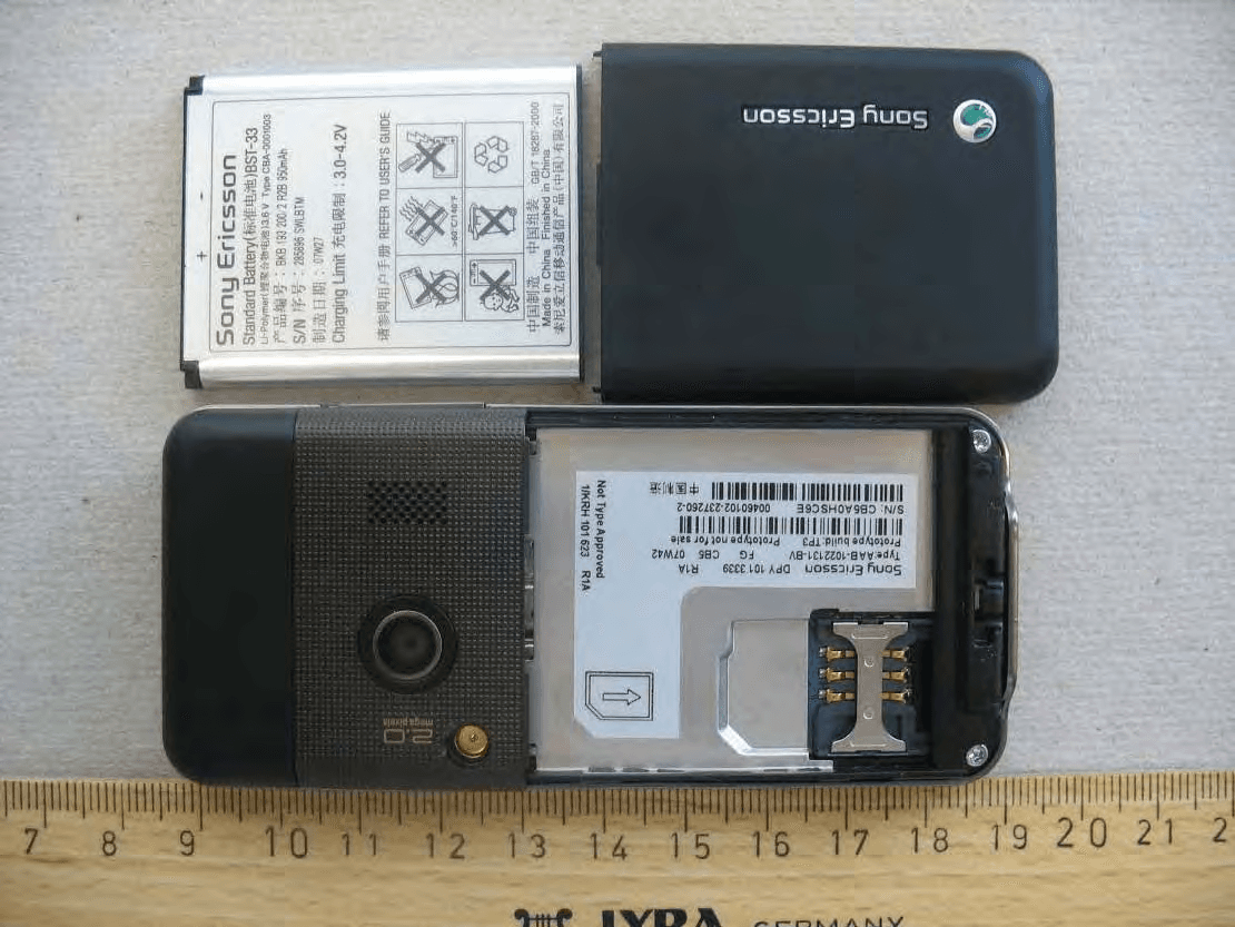 Licensed Transmitter - FCC ID PY7A1022131 - Sony Corporation