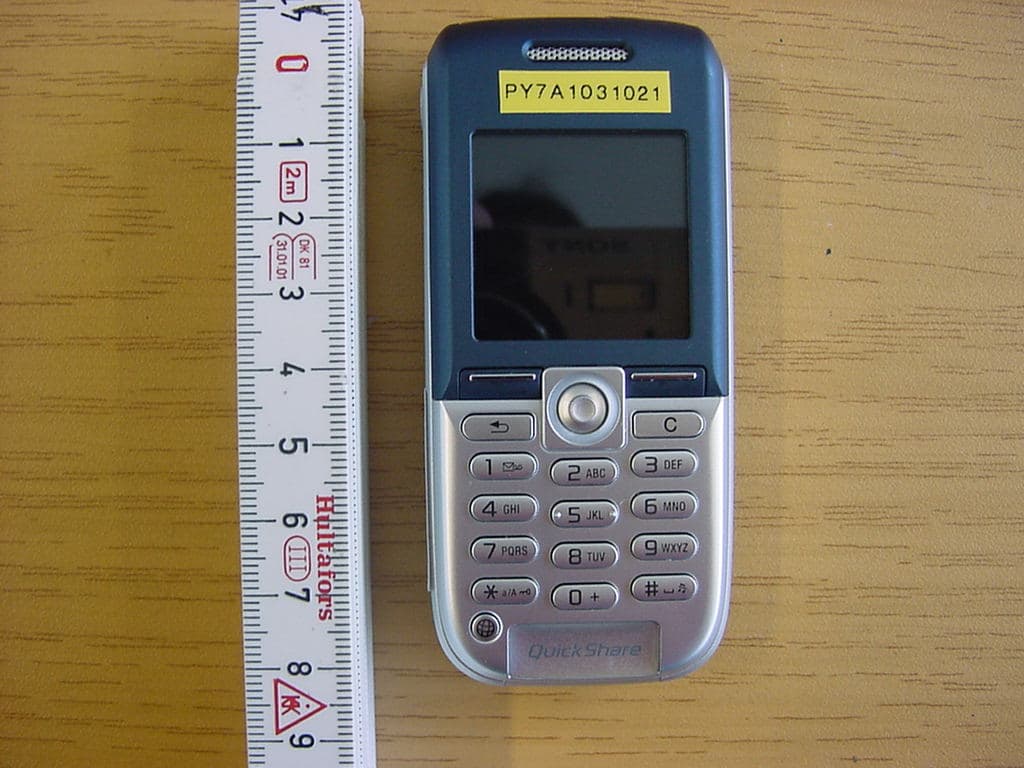 GSM 850/1800/1900 Mobile Phone - FCC ID PY7A1031021 - Sony Corporation (1)