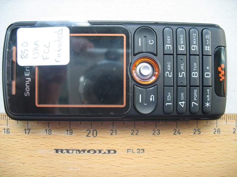 Licensed transmitter - FCC ID PY7A1032013 - Sony Corporation (1)
