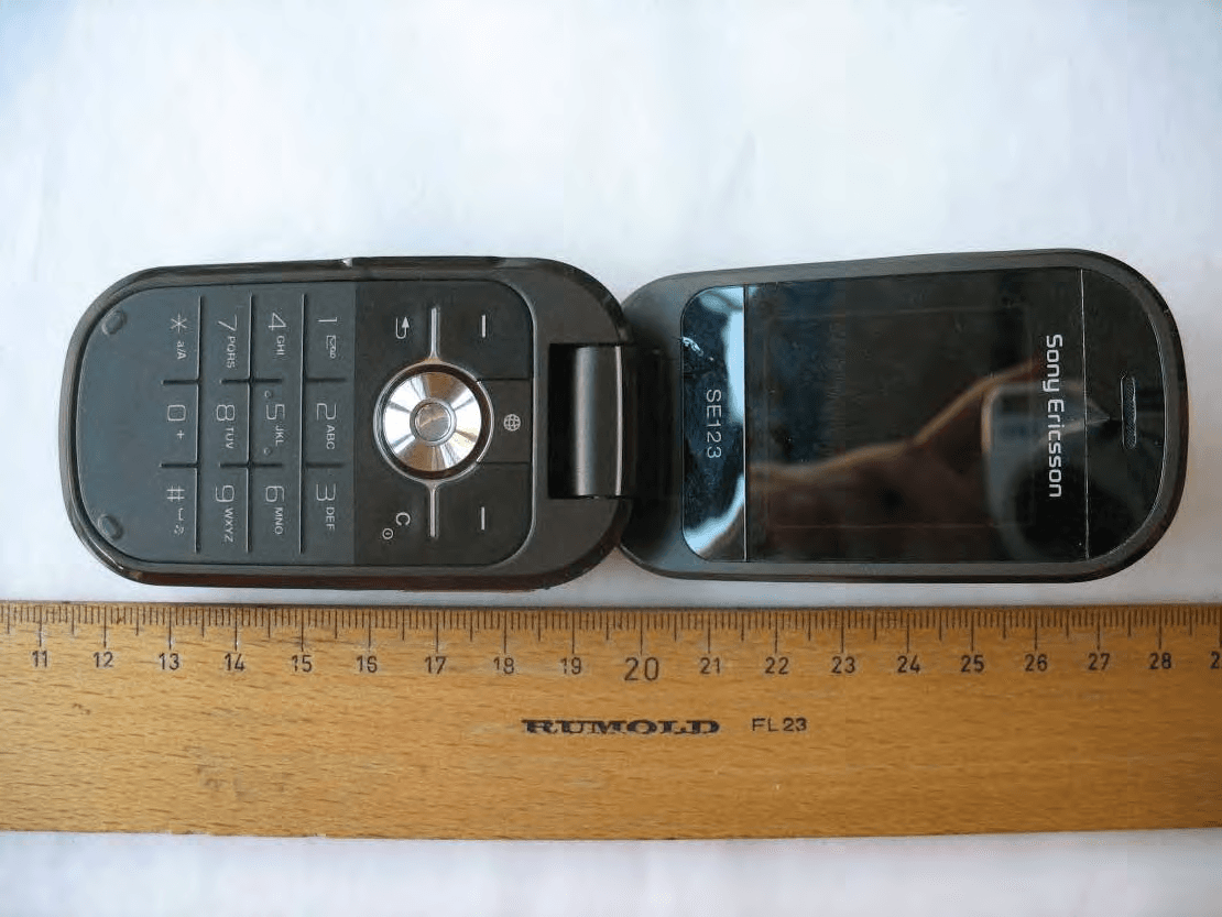 GSM 850/1800/1900 Mobile Phone - FCC ID PY7A1032042 - Sony Corporation (3)