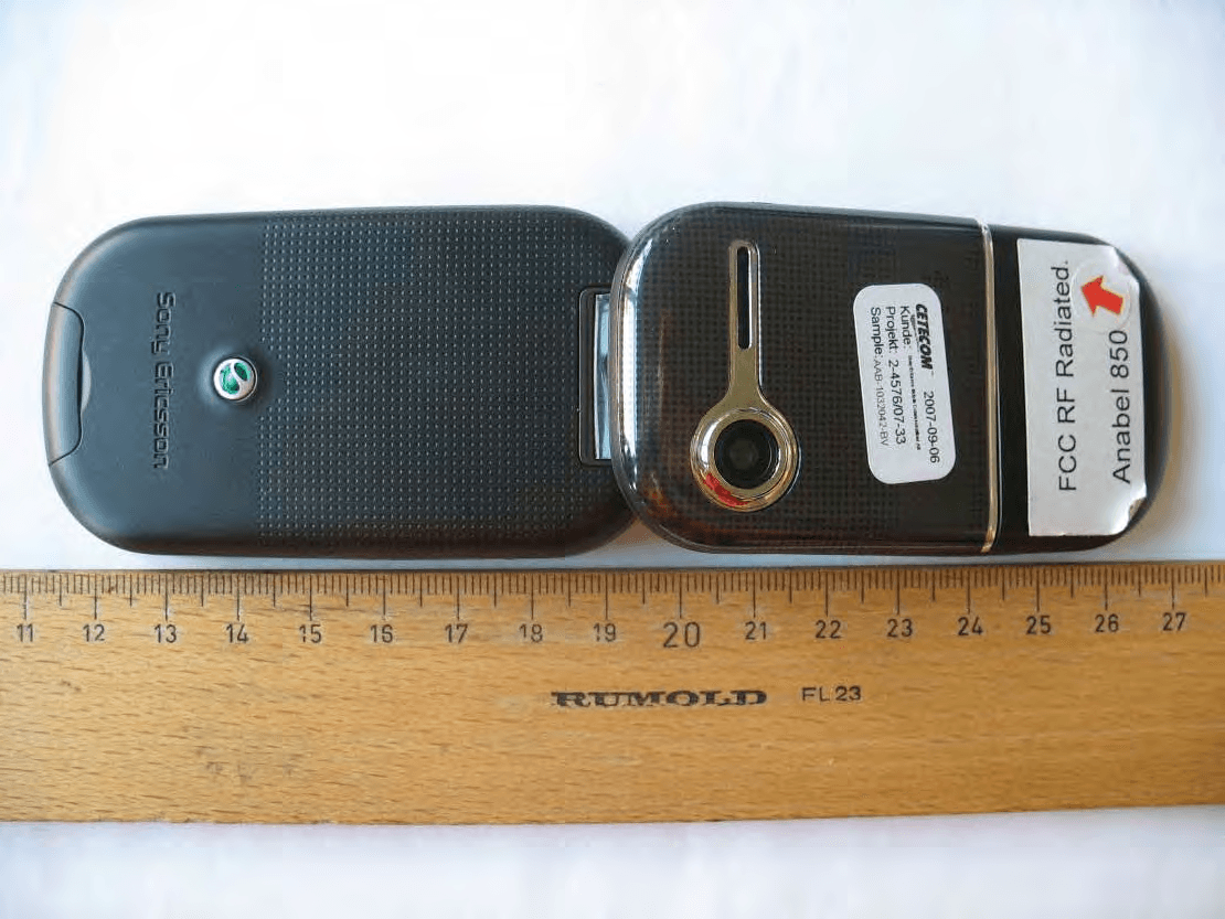 GSM 850/1800/1900 Mobile Phone - FCC ID PY7A1032042 - Sony Corporation (2)