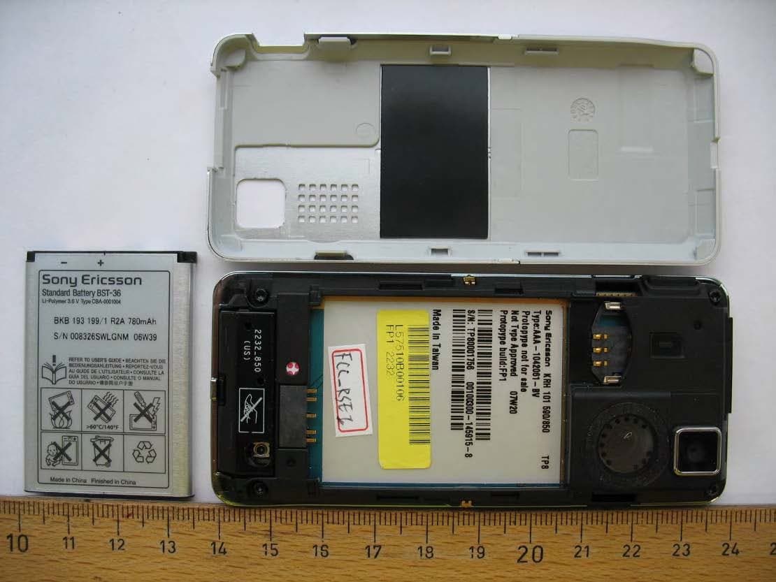 GSM 850/1900 mobile phone - FCC ID PY7A1042061 - Sony Corporation