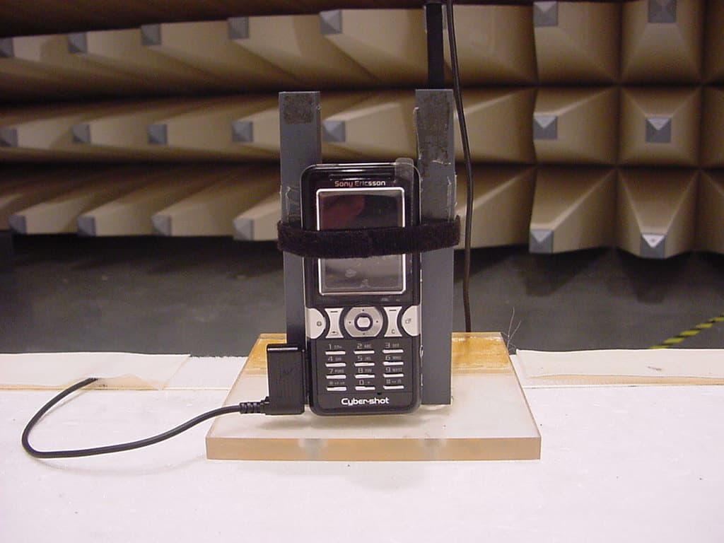 Licensed transmitter - FCC ID PY7A1052021 - Sony Corporation
