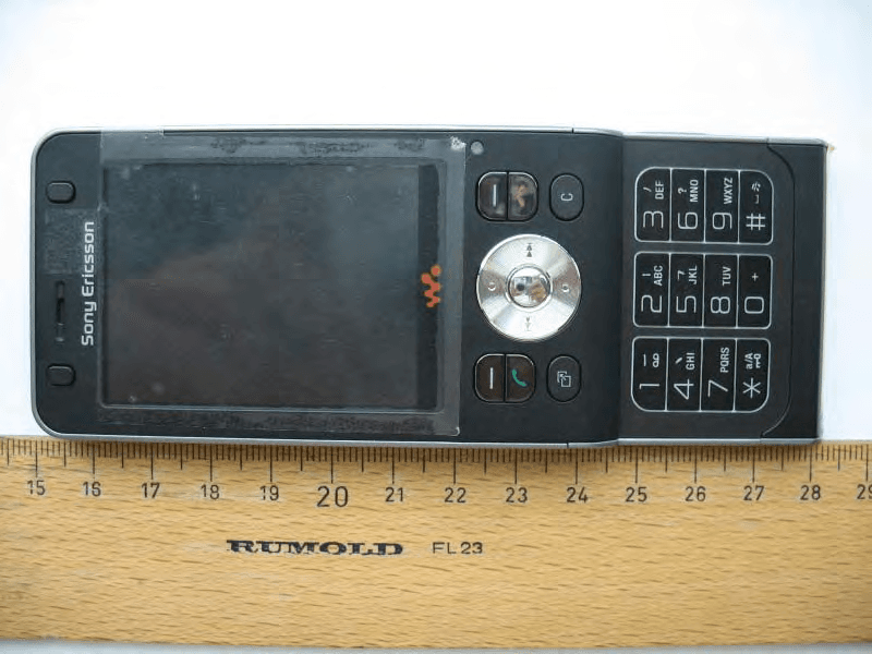 Quad Band GSM Mobile Phone with BT - FCC ID PY7A1052051 - Sony Corporation