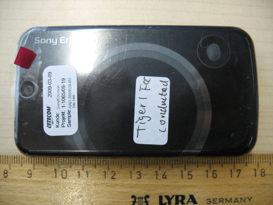 GSM 850/900/1800/1900 GPRS / EDGE / UMTS FDD1 HSDPA  mobile phone with Bluetooth, FM receiver - FCC ID PY7A3880029 - Sony Corporation (3)