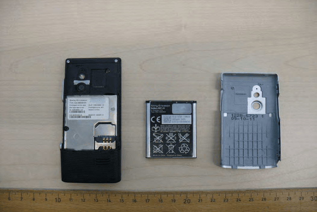 GSM 850/900/1800/1900 GPRS / EDGE / UMTS FDD1&8 / HSPA mobile phone with Bluetooth, WLAN, GPS/A-GPS, FM receiver - FCC ID PY7A3880065 - Sony Corporation (5)