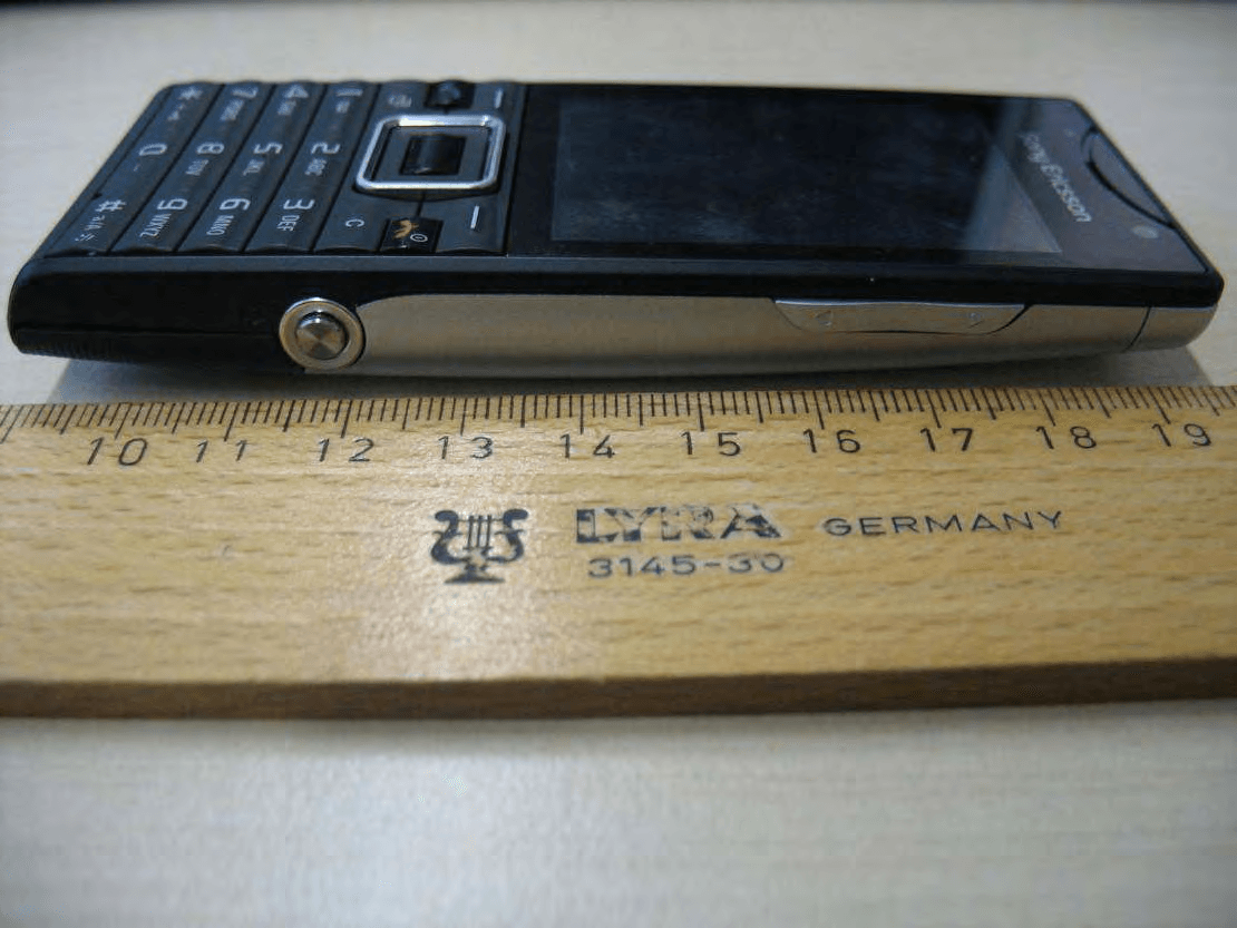 GSM 850/900/1800/1900 GPRS / EDGE / UMTS FDD1 / HSPA mobile phone with Bluetooth, FM receiver - FCC ID PY7A3880067 - Sony Corporation (3)