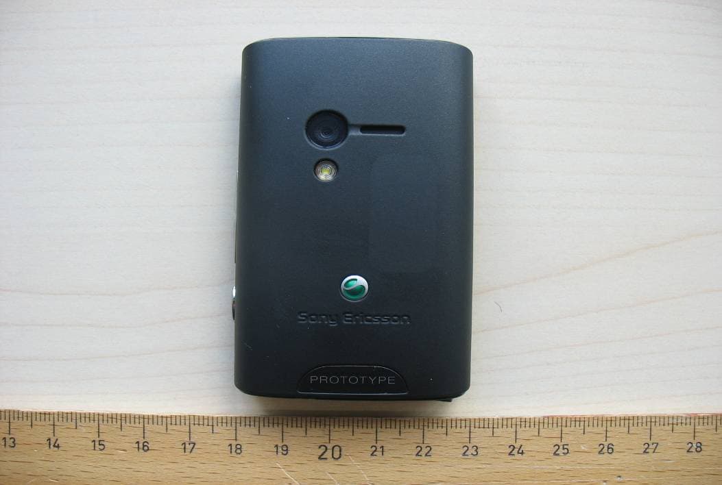 GSM 850/900/1800/1900 GPRS / EDGE / UMTS FDD1&8 / HSPA mobile phone with Bluetooth, WLAN 802.11bg, GPS/A-GPS, FM receiver - FCC ID PY7A3880069 - Sony Corporation (3)