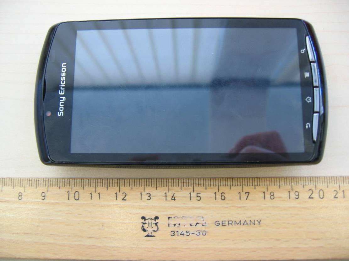 GSM 850/900/1800/1900 GPRS / EDGE / UMTS FDD1&8 / HSPA mobile phone with Bluetooth, WLAN 802.11bgn, GPS/A-GPS and FM receiver - FCC ID PY7A3880088 - Sony Corporation (3)