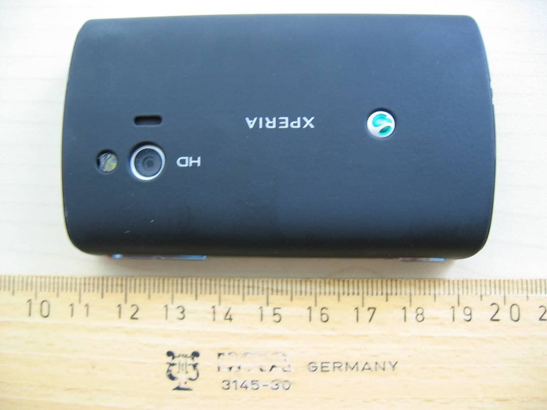Mobile phone with Bluetooth, WLAN 802.11bgn, GPS/A-GPS, ANT+ and FM Rx - FCC ID PY7A3880106 - Sony Corporation (3)
