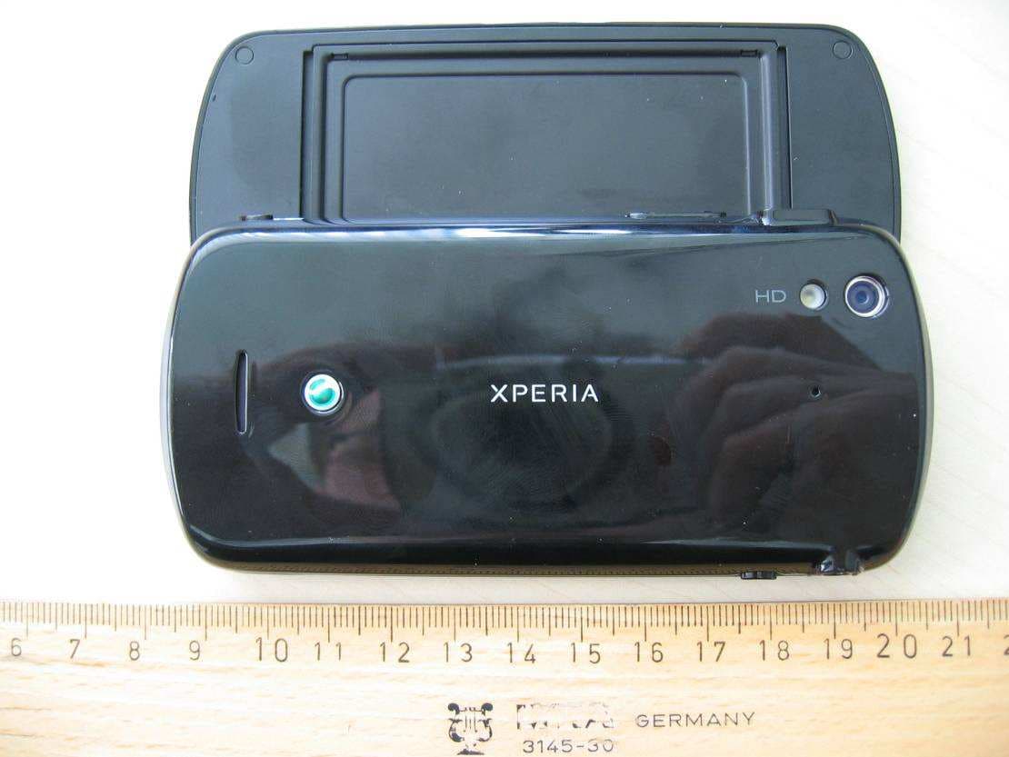Mobile phone with Bluetooth, WLAN 802.11bgn, GPS/A-GPS, ANT+ and FM Rx - FCC ID PY7A3880111 - Sony Corporation (4)