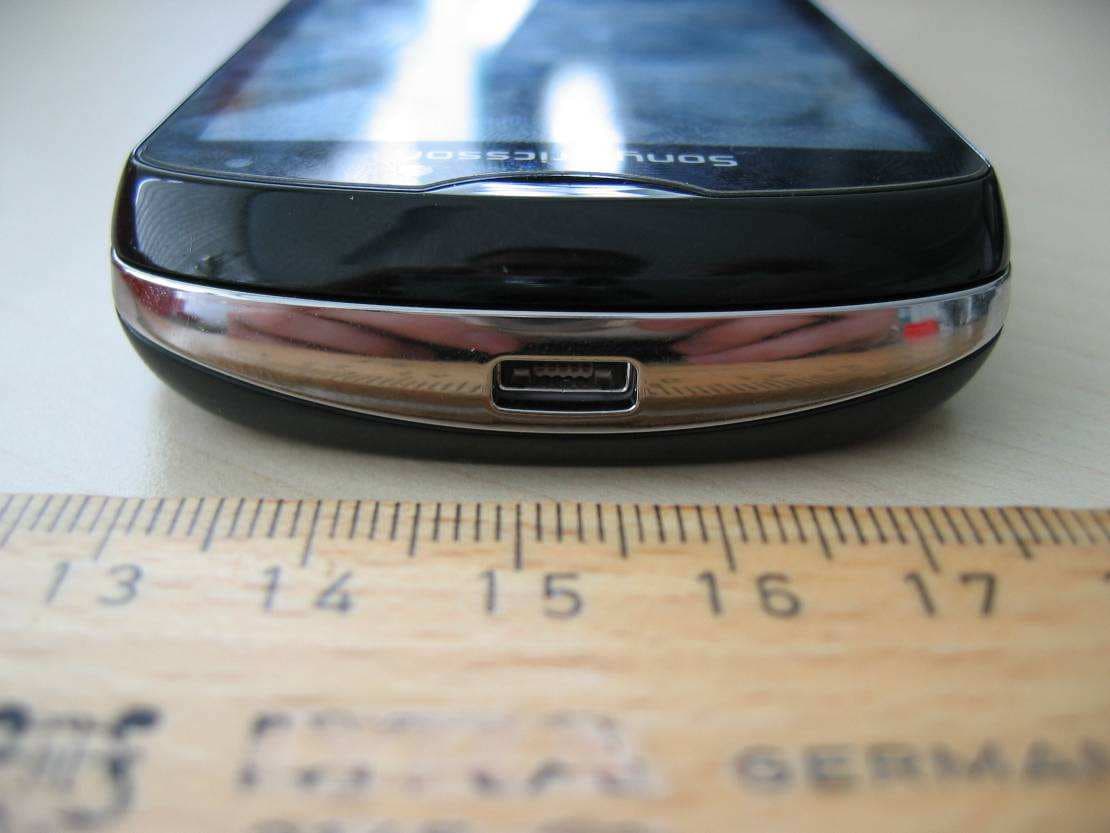 Mobile phone with Bluetooth, WLAN 802.11bgn, GPS/A-GPS, ANT+ and FM Rx - FCC ID PY7A3880111 - Sony Corporation (5)