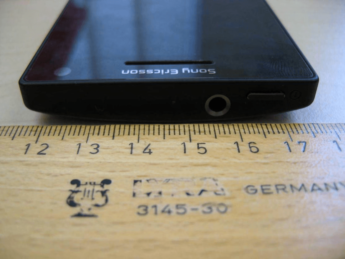 Mobile phone with Bluetooth, WLAN 802.11bgn, GPS/A-GPS, ANT+, RFID and FM Rx - FCC ID PY7A3880120 - Sony Corporation (2)