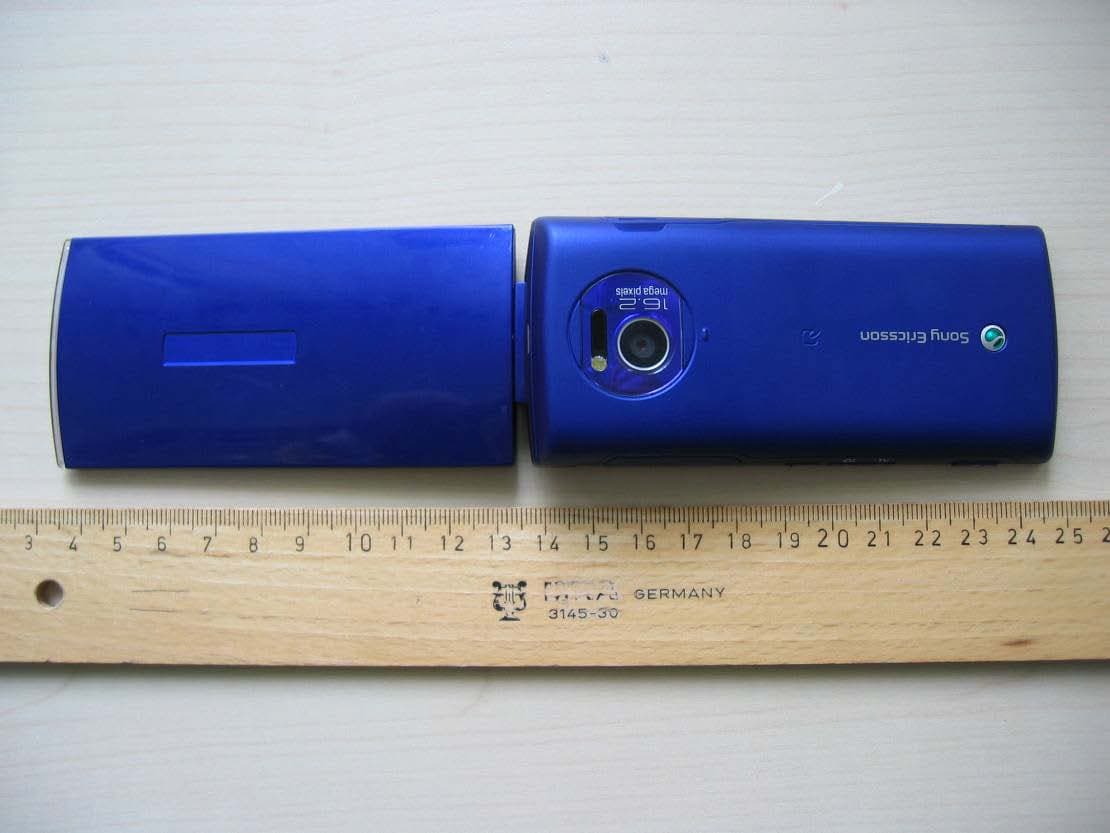 CDMA 2000 and GSM 900/1800/1900 GPRS mobile phone with Bluetooth, W-LAN and GPS - FCC ID PY7A5880012 - Sony Corporation (5)