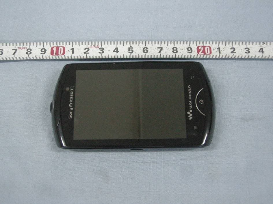 Mobile phone with Bluetooth, WLAN 802.11bg, GPS/A-GPS and FM Rx - FCC ID PY7A7880002 - Sony Corporation (3)