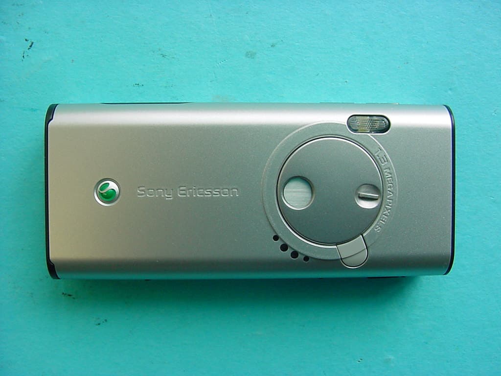 Licensed TRansmitter - FCC ID PY7AD021021 - Sony Corporation (2)