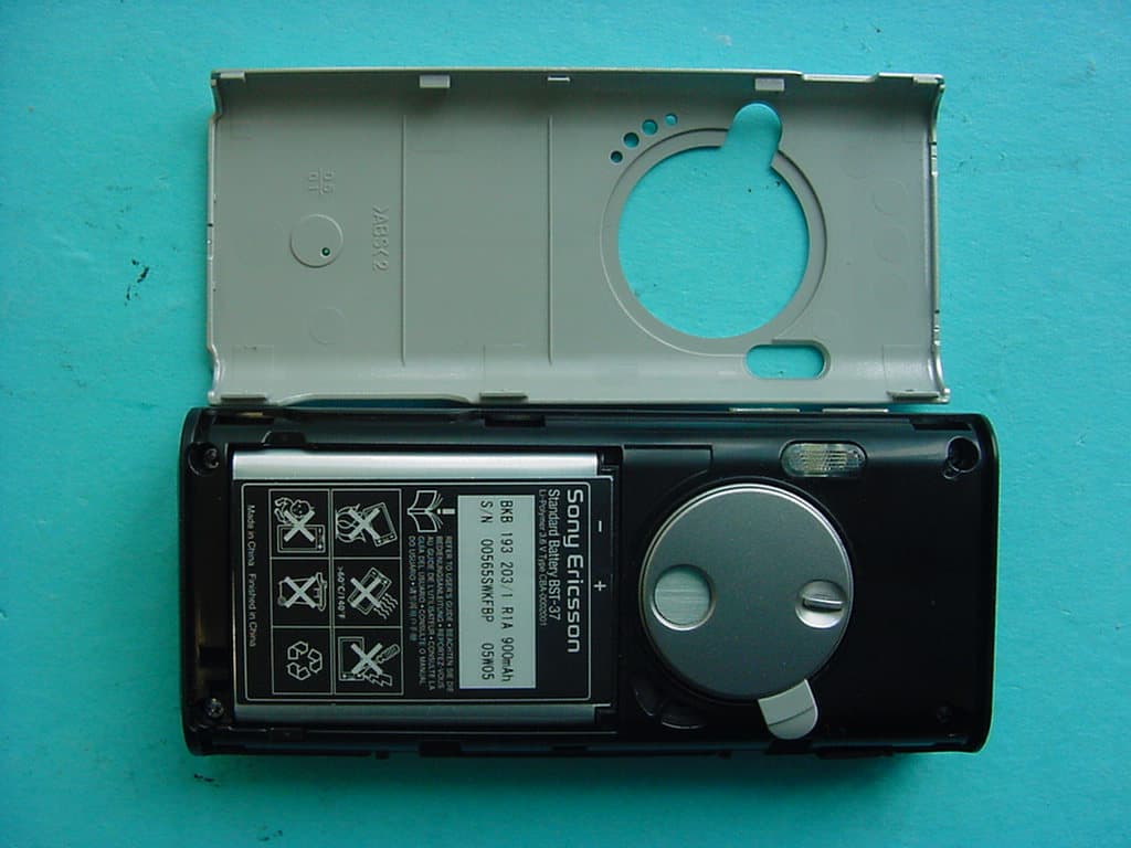 Licensed TRansmitter - FCC ID PY7AD021021 - Sony Corporation (5)