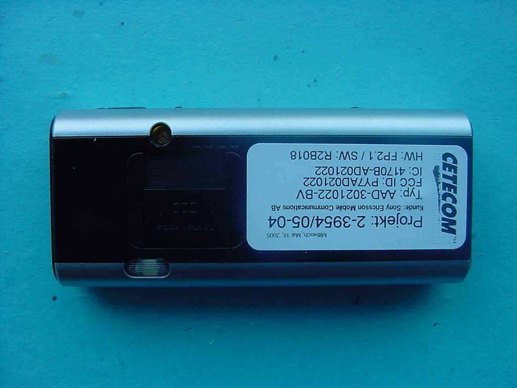 Licensed Transmitter - FCC ID PY7AD021022 - Sony Corporation (4)