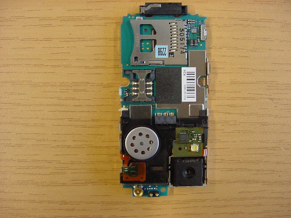 Licensed Transmitter - FCC ID PY7AD022011 - Sony Corporation (3)
