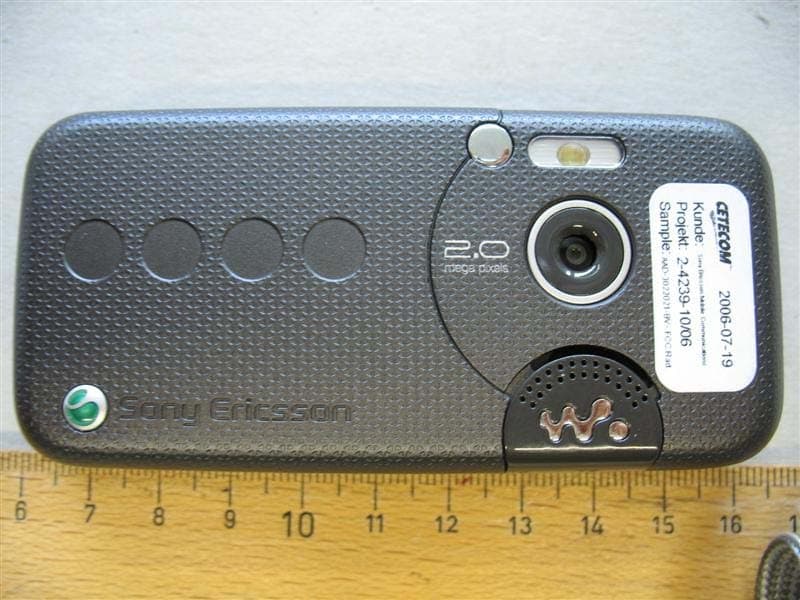 Licensed transmitter - FCC ID PY7AD022021 - Sony Corporation