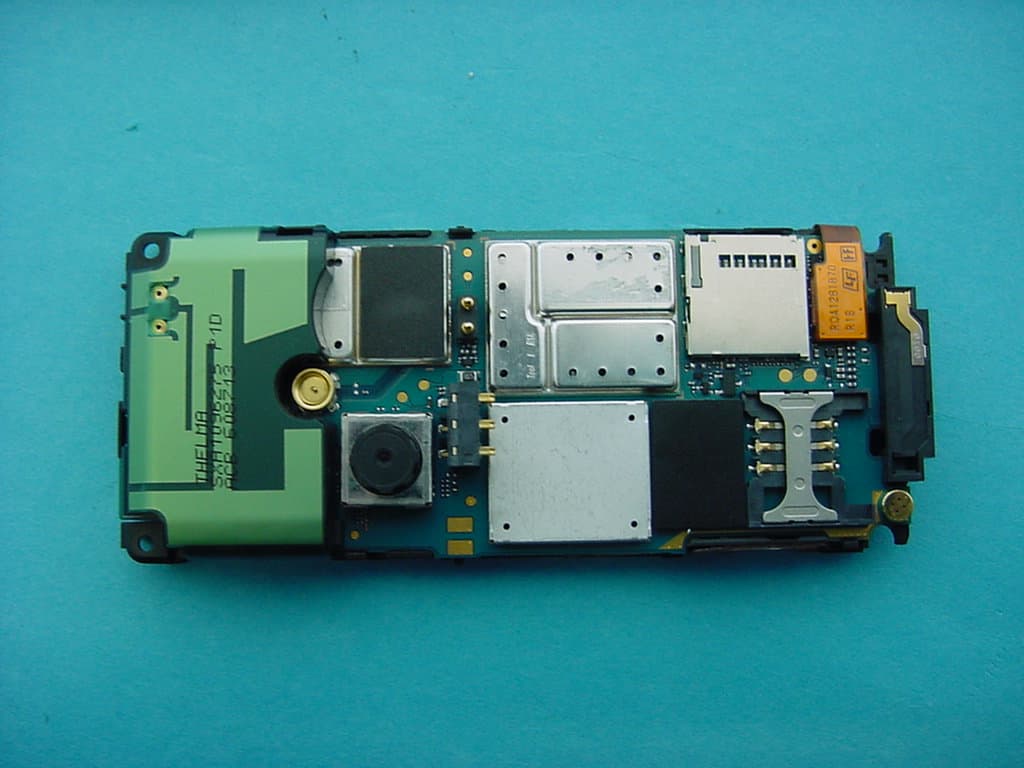 Licensed Transmitter - FCC ID PY7AD022041 - Sony Corporation (4)