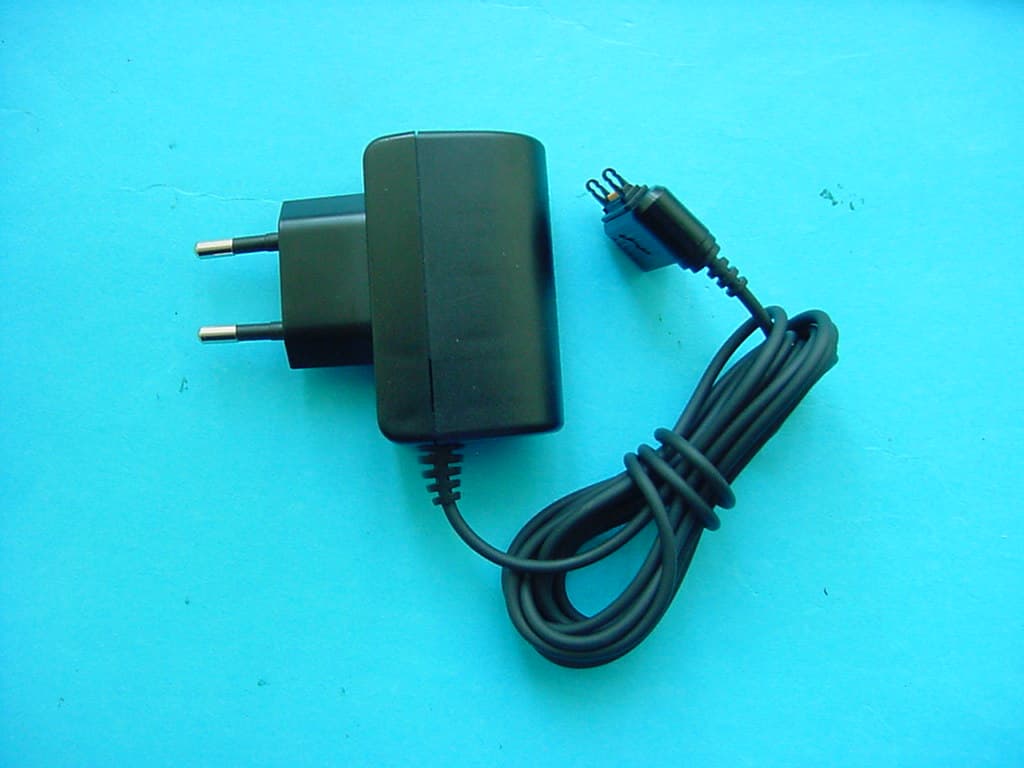Licensed Transmitter - FCC ID PY7AD022042 - Sony Corporation (2)
