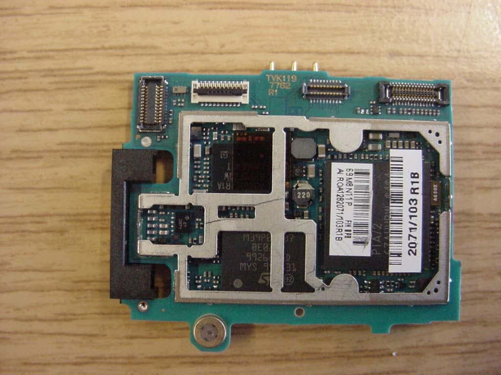 Licensed transmitter - FCC ID PY7AD022051 - Sony Corporation