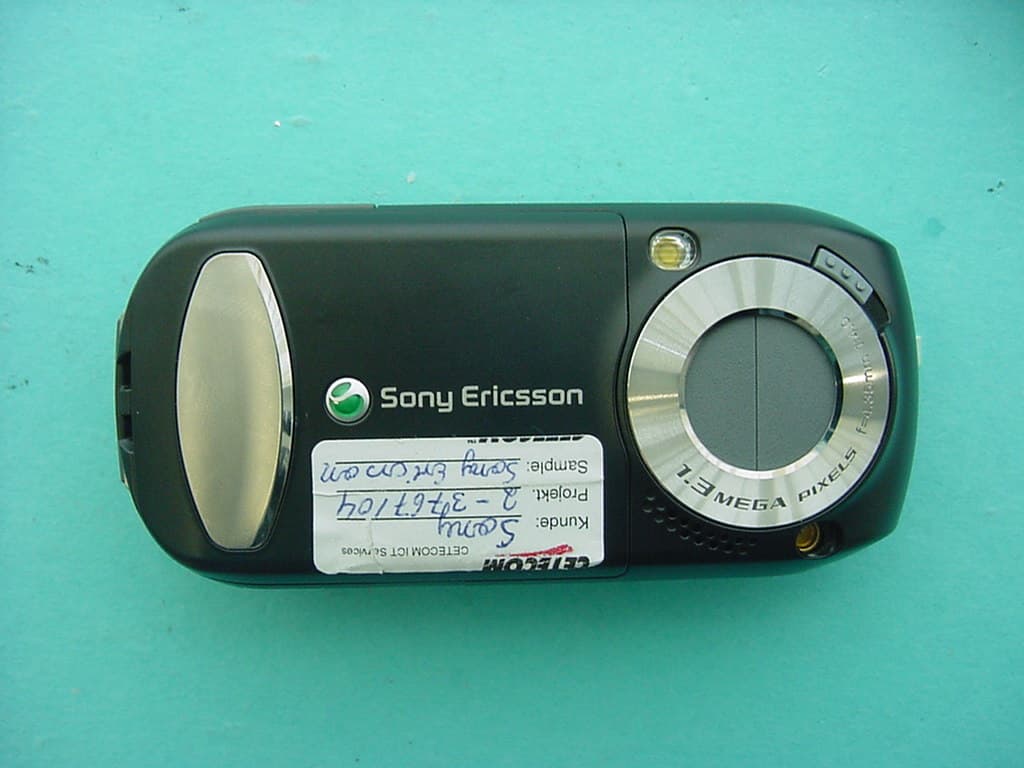 Licensed Transmitter - FCC ID PY7AF031021 - Sony Corporation (2)
