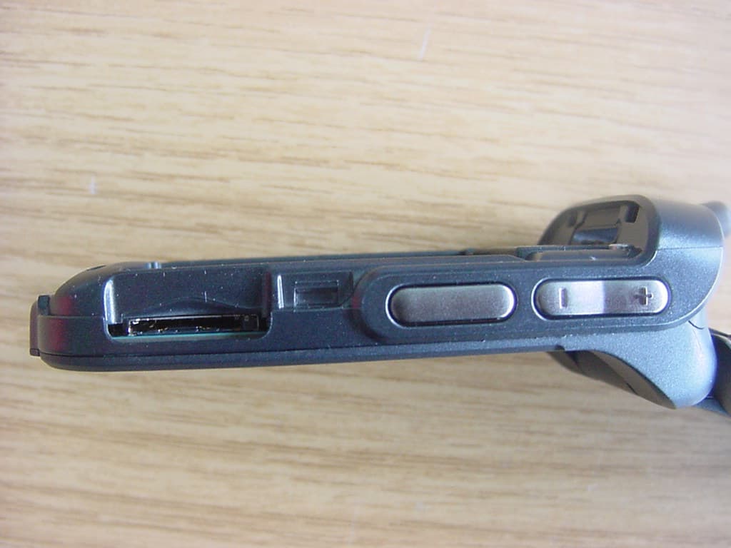 Licensed Transmitter - FCC ID PY7AF042012 - Sony Corporation