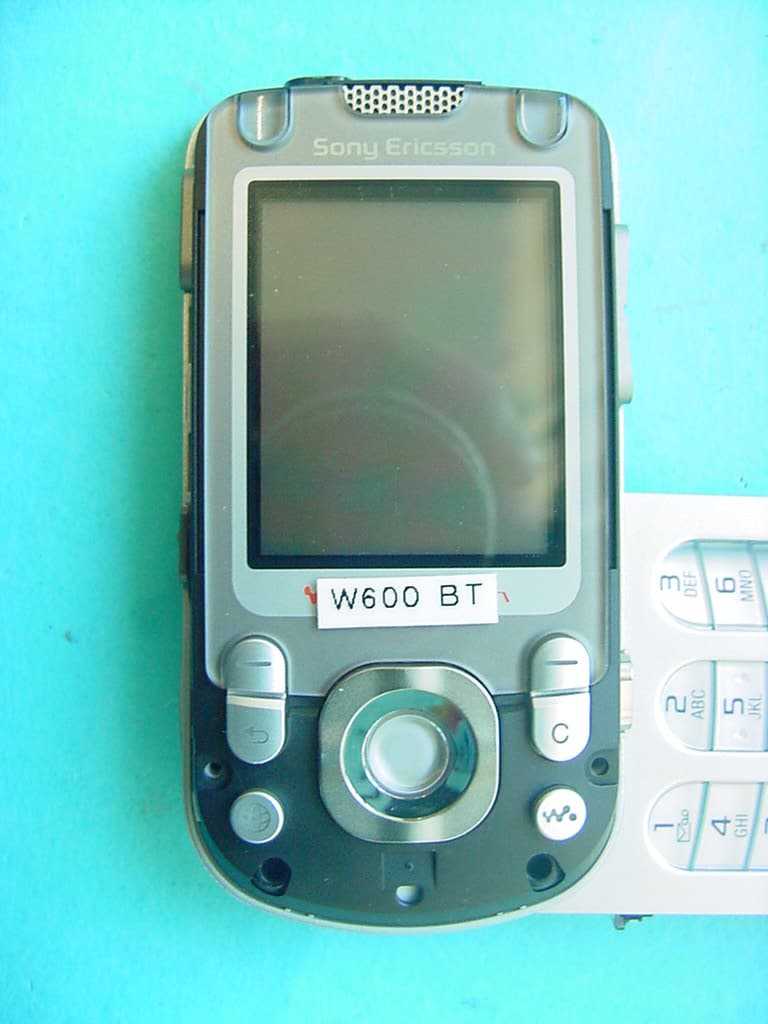 Licensed Transmitter - FCC ID PY7AF052021 - Sony Corporation (2)