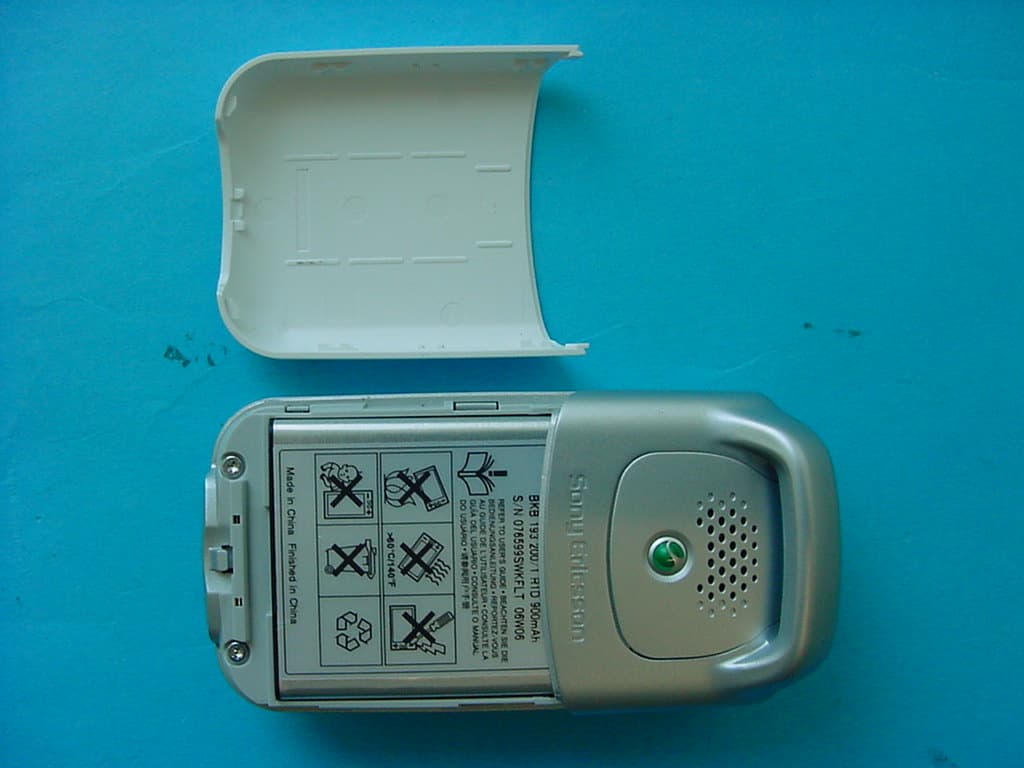 Licensed Transmitter - FCC ID PY7AF052031 - Sony Corporation