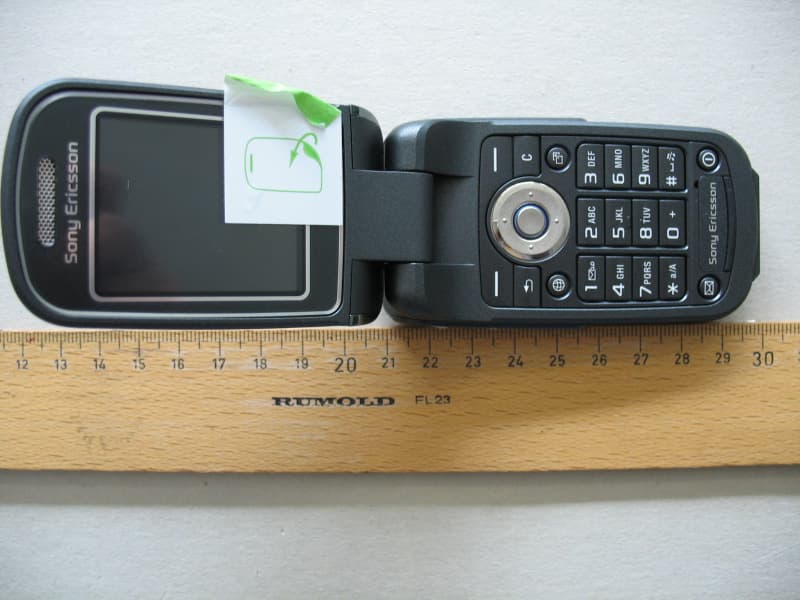 Licensed transmitter - FCC ID PY7AF052043 - Sony Corporation (1)