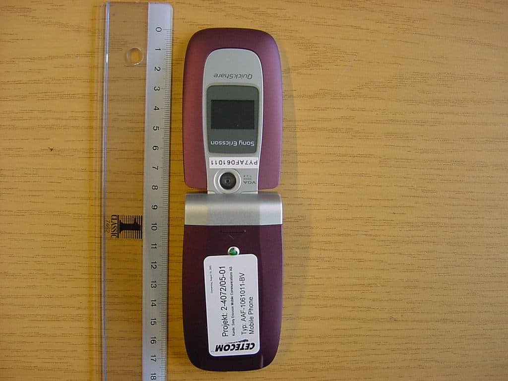 PCS HAC Mobile Phone - FCC ID PY7AF061011 - Sony Corporation (2)