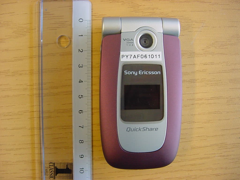 PCS HAC Mobile Phone - FCC ID PY7AF061011 - Sony Corporation (1)