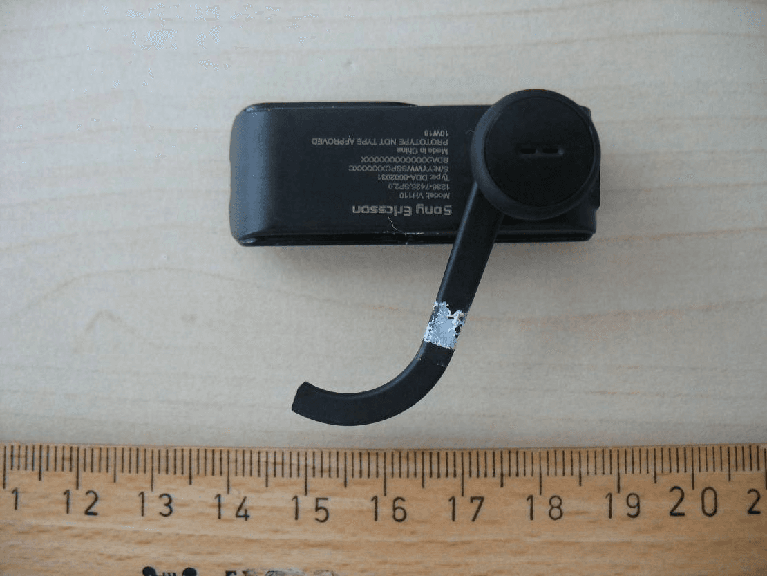 Bluetooth(TM) Headset - FCC ID PY7DDA-2031 - Sony Corporation