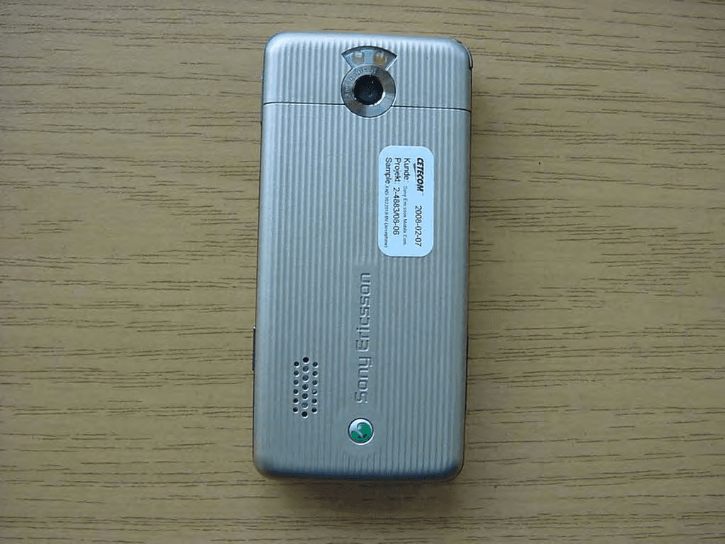 Licensed transmitter - FCC ID PY7F3022018 - Sony Corporation (3)